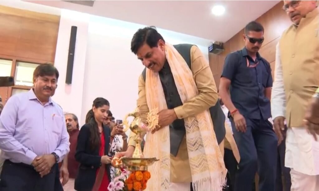 सीएम डॉ यादव ने सूर्य मित्र कृषि फीडर योजना का किया शुभारंभ, विद्युत क्रय अनुबंध वितरण कार्यक्रम आयोजित