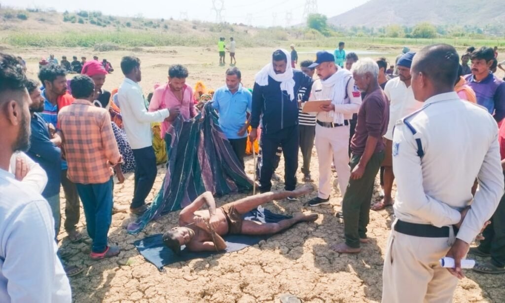 राजा तालाब में मिला युवक का शव