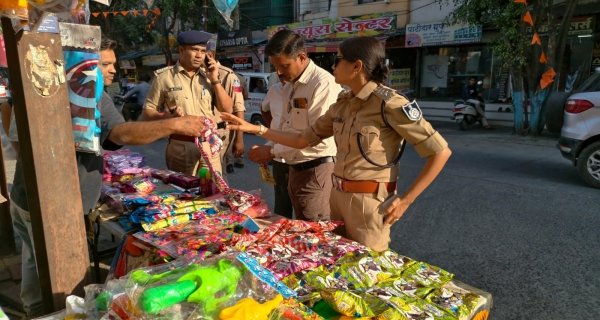 केमिकल युक्त रंग बेचने पर दुकानदार के खिलाफ कार्रवाई,  प्रकरण दर्ज