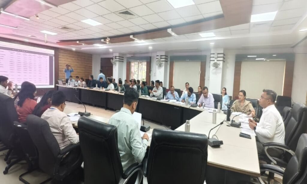 31 मार्च तक हर हाल में पूरे हों योजनाओं के लक्ष्य