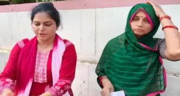 बजरंग दल नेता की कार में तोड़फोड़ पर विवाद, निष्पक्ष जांच की मांग