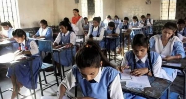 दसवीं कक्षा का आखिरी पेपर आज