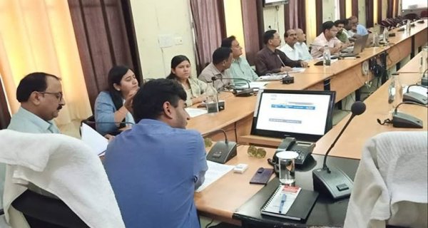 अब कलेक्ट्रेट में लगेंगे प्राकृतिक फसलों के स्टॉल, ई-टोकन से खाद वितरण के निर्देश