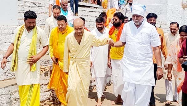 धरोहर का पुनरुद्धार: मिट्टी में दबे 500 साल पुराने प्राचीन घाट को मिला नया जीवन