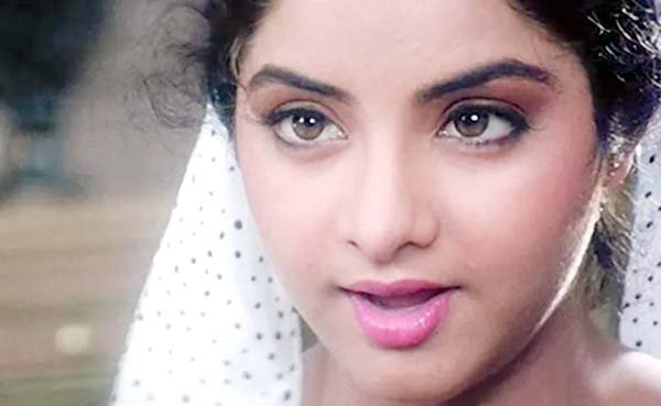 रूमानी अदाओं से दीवाना बनाया दिव्या भारती ने