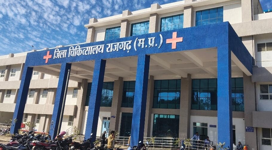 जिला अस्पताल में मिलेगा स्वच्छ एवं शुद्ध पेयजल, आधुनिक आरओ प्लांट की स्थापना 