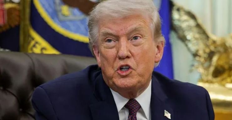 ब्रिटेन ईरान के नागरिक ठिकानों पर हमलों के लिए अमेरिका को सैन्य अड्डों के उपयोग की अनुमति देने से इनकार करेगा