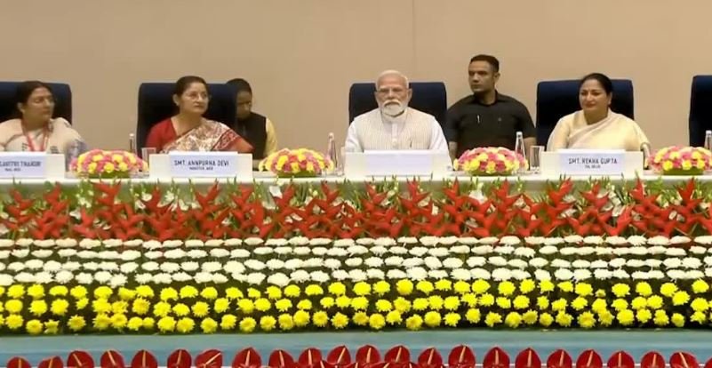 प्रधानमंत्री मोदी ने नारी शक्ति वंदन सम्मेलन में महिला शक्ति को बताया विकसित भारत का आधार, 16 अप्रैल से संसद के विशेष सत्र में परिसीमन पर होगी चर्चा