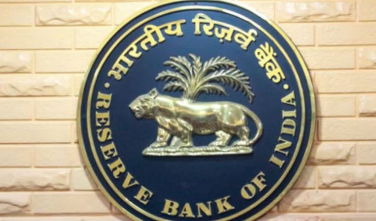 अगले हफ्ते आरबीआई की एमपीसी बैठक में ब्याज दरों पर होगा अहम फैसला, कच्चे तेल की बढ़ती कीमतों के बीच क्या महंगी होगी आपकी ईएमआई, विशेषज्ञों ने दी बड़ी चेतावनी