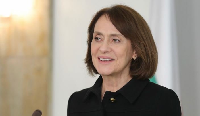 बुल्गारिया होर्मुज को खुलवाने के लिए सैन्य अभियान में भाग नहीं लेगाः नादेज्दा नेंस्की