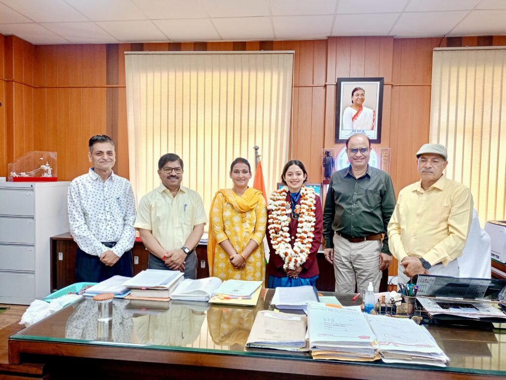 उपलब्धि: भारतीय संस्कृति की ध्वजवाहक बनकर रूस जायेंगी विश्वविद्यालय की एनसीसी कैडेट सारा पांडे