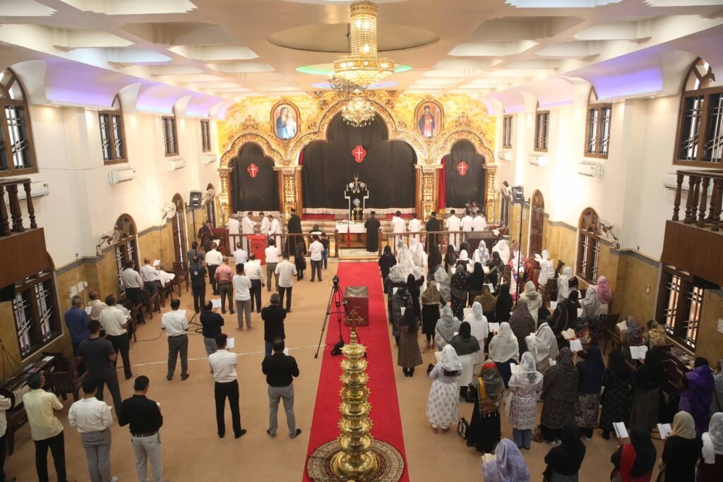 गुड फ्राइडे पर गिरजाघरों में हुई विशेष प्रार्थना, प्रभु यीशु का किया स्मरण