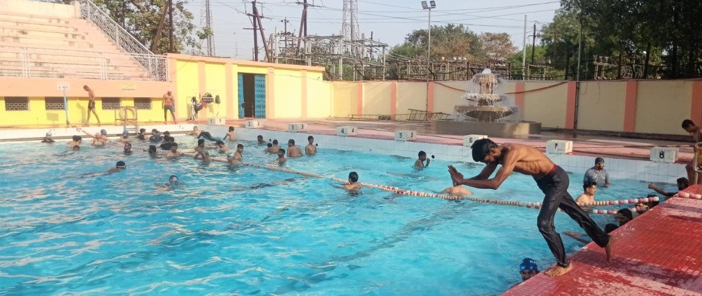 तरण पुष्कर स्विमिंग पूल में शुरू हुआ तेराकी का नवीन सत्र
