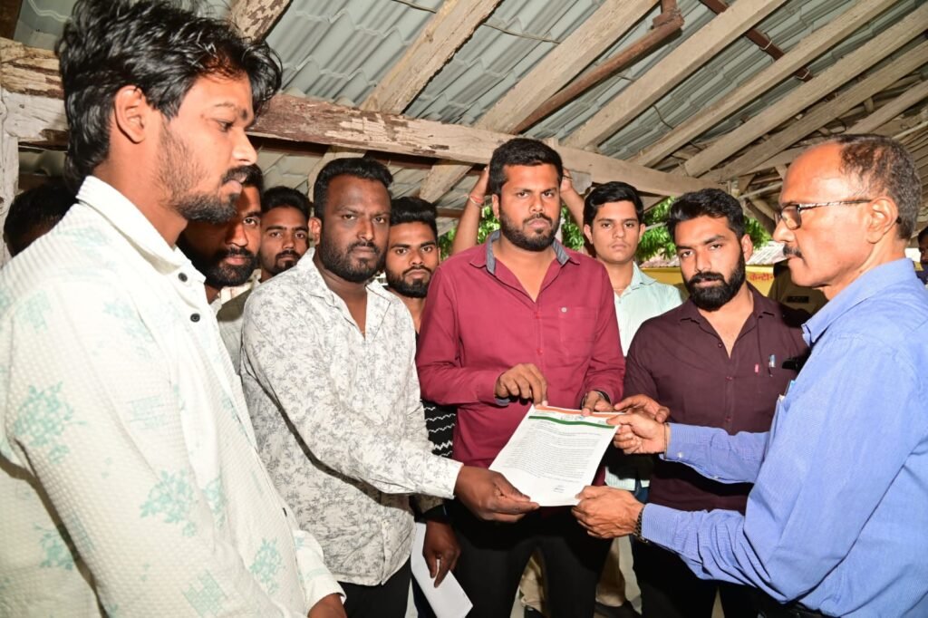 छात्राओं के साथ दुर्व्यवहार पर भड़की एनएसयूआई