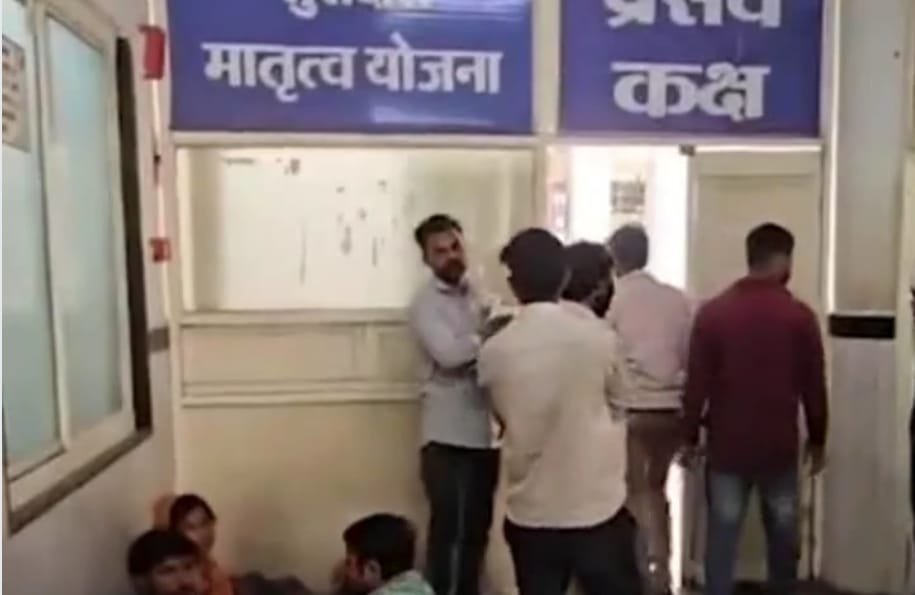 अवैध संबंध के शक में पति ने पत्नी पर किया हमला, नाजुक हालत में जिला अस्पताल में भर्ती 