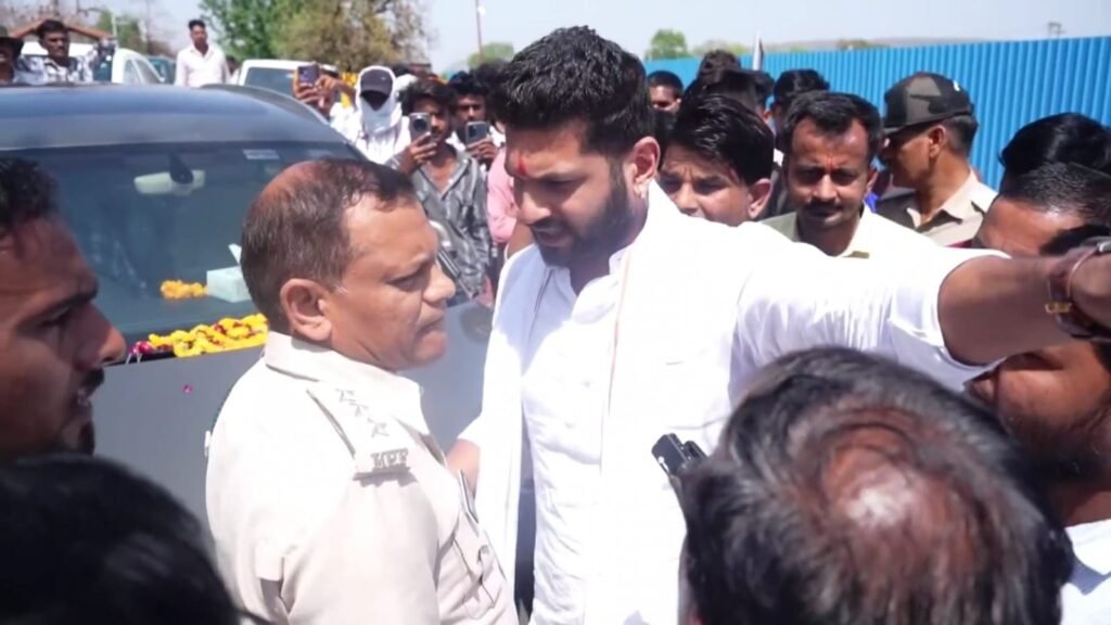 यूथ कांग्रेस प्रदेश उपाध्यक्ष अभिषेक परमार सहित 50 पर FIR