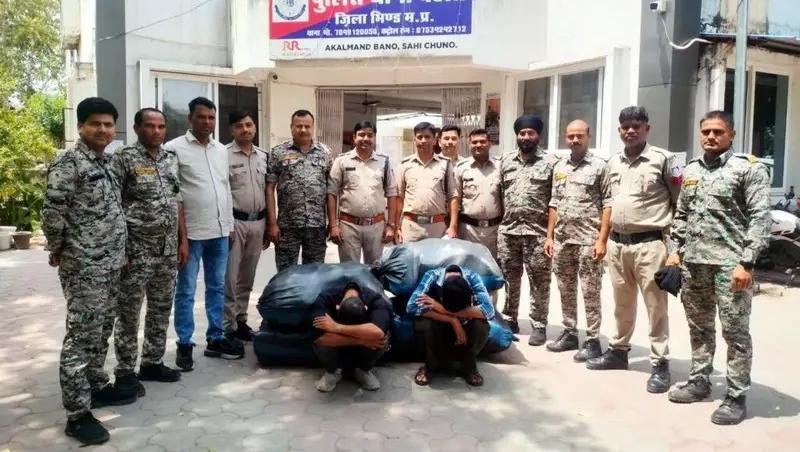 28 लाख कीमत के 138 किलो गांजा सहित दो तस्कर गिरफ्तार