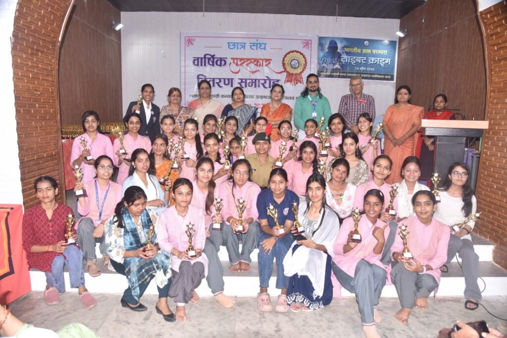 किताबों से मित्रता कीजिए क्योकि विद्यार्थी जीवन स्वर्णकाल है: सुरेश मीणा