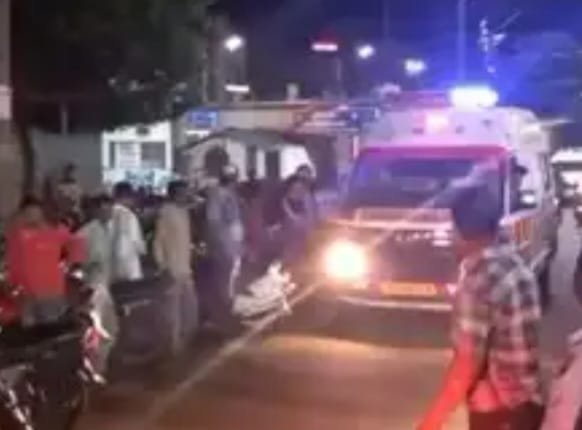 धार में भीषण सड़क हादसा: मजदूरों से भरा पिकअप पलटा, 12 की मौत, कई गंभीर