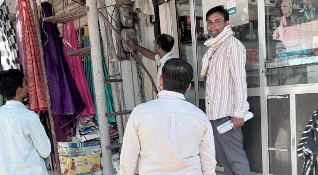 स्मार्ट मीटर की हाई-टेक निगरानी और टास्क फोर्स का छापा: पांढुरना में बिजली चोरों में हड़कंप