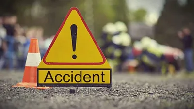 हाईवा वाहन के टक्कर से बाइक सवार युवक की मौत