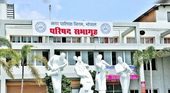 जनगणना कार्य में अनुपस्थित 13 सहायक यंत्री और 16 उपयंत्रियों को निगम का अल्टीमेटम