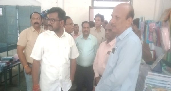 छिंदवाड़ा में शिक्षा के प्रति अनूठी पहल: गणवेश मेले के साथ बुक बैंक के जरिए जरूरतमंदों को मिलेगी मदद