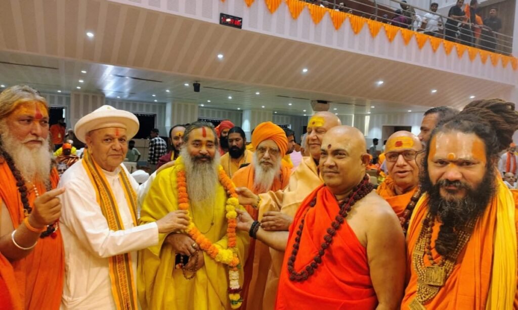 डॉ स्वामी नृसिंहदेवाचार्य बने अखिल भारतीय सन्त समिति के अध्यक्ष