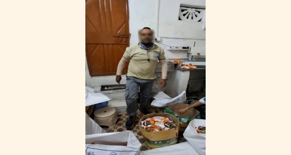 नकली टाटा नमक फैक्ट्री का भंडाफोड़, 840 पैकेट जब्त