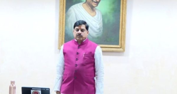 कैबिनेट की बैठक शुरू: आर्थिक शोध संस्थान, MSP और सिंचाई योजनाओं पर मंथन