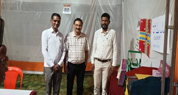 पुस्तक मेले में टीएलएम कबाड़ से किया जुगाड