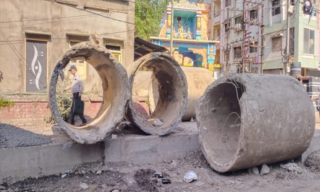 चंद्रभागा मार्ग के नवनिर्माण ने लापरवाह सिस्टम की कलई खोली