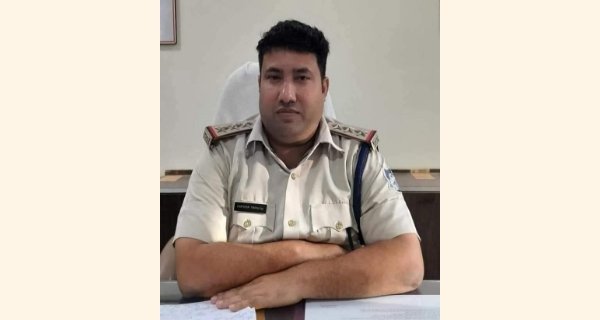 हाईकोर्ट के स्टे के बाद कपूर त्रिपाठी ने फिर संभाली मोरवा थाने की कमान, डॉ. ज्ञानेंद्र सिंह जियावन लौटे