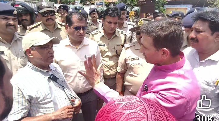 70 साल की यादें और घर दोनों मलबे में तब्दील, विस्थापन के दर्द के साथ निकले 27 परिवार