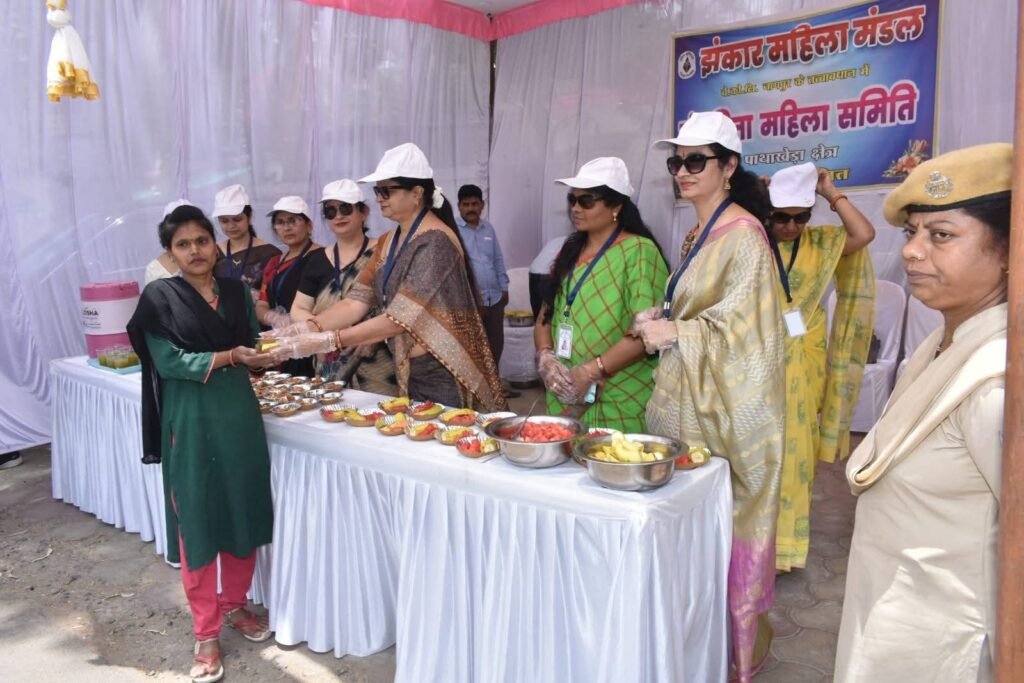 राहगीरों की प्यास बुझाने संचयिता महिला मंडल ने शुरू किया प्याऊ 