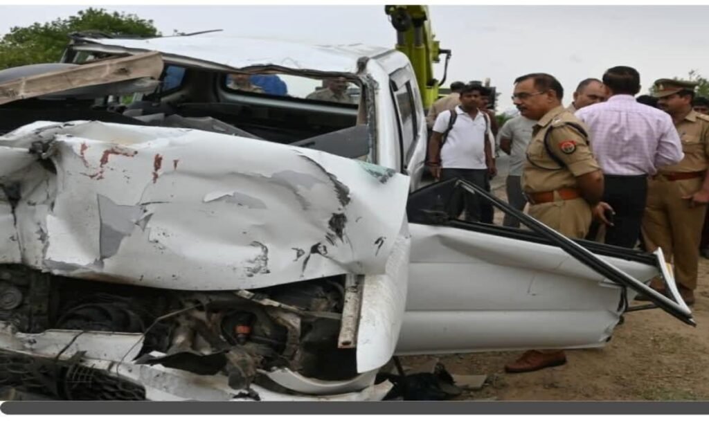 अयोध्या दर्शन कर वापस लौट रहे महरौनी के 6 लोगों की जालौन के पास सड़क दुर्घटना में मौत