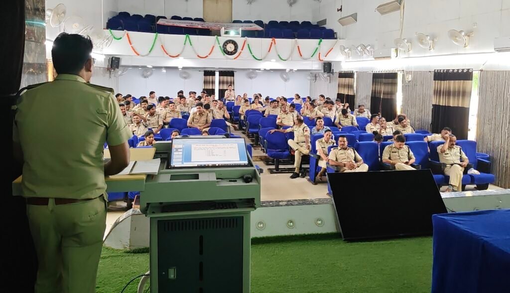पुलिस अधिकारियों एवं कर्मचारियों का विशेष प्रशिक्षण प्रारंभ