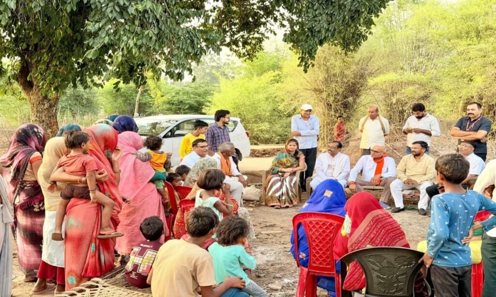 सरकार की योजनाओं का लाभ अंतिम व्यक्ति तक पहुंचाना हमारी प्राथमिकता” – विधायक