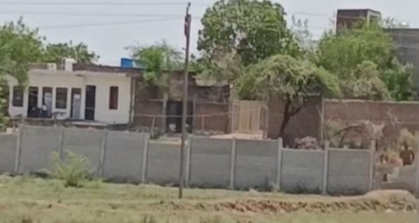 राष्ट्रपति के आगमन से पूर्व कुंवरपुर मेँ दो पक्षो मेँ विवाद, जमकर गोलियां चलीं