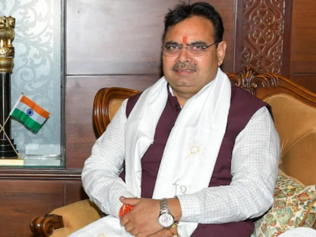 भजनलाल ने गोवर्धन परिक्रमा क्षेत्र के धार्मिक स्थलों का किया अवलोकन