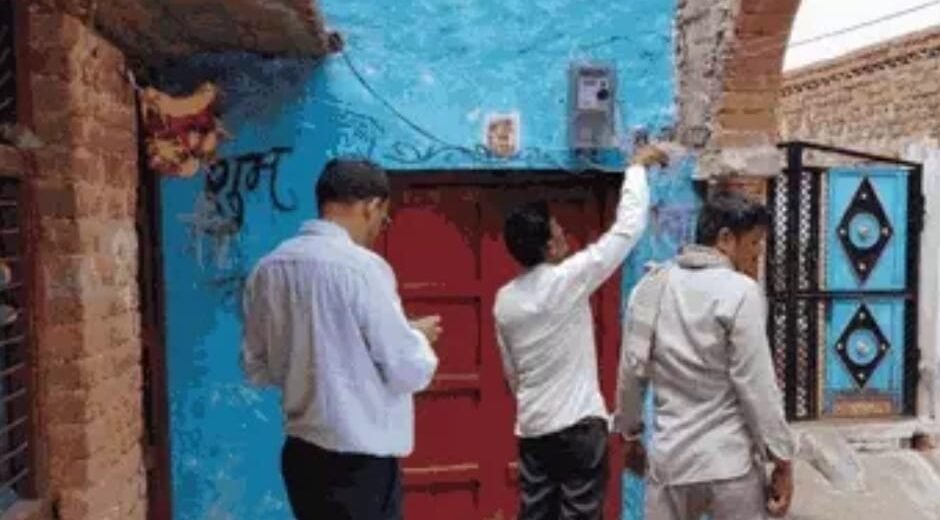 स्मार्ट मीटर बायपास कर हो रही थी बिजली चोरी