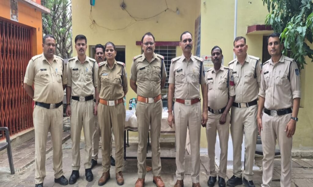 दमोह देहात थाना प्रभारी अमित गौतम को जबलपुर नाका में दी गई भावभीनी विदाई, पीटीएस सागर हुए स्थानांतरित