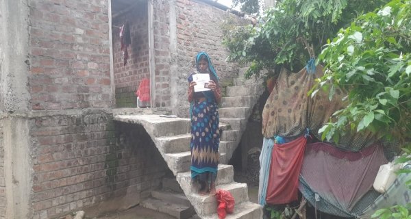 बेहरी मे  सब्जी बेचने वाली संतोषी बाई तक नहीं आ पाई भाजपा की अंत्योदय योजनाये