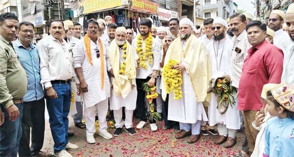 मिलादुन्नबी पर बोहरा समाज ने निकाला भव्य चल समारोह