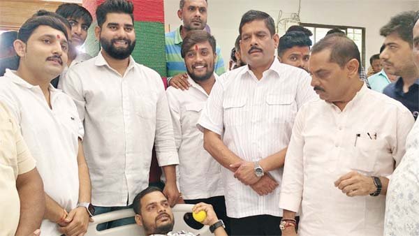 विधायक राय के नेतृत्व में युवा मोर्चा ने किया रक्तदान