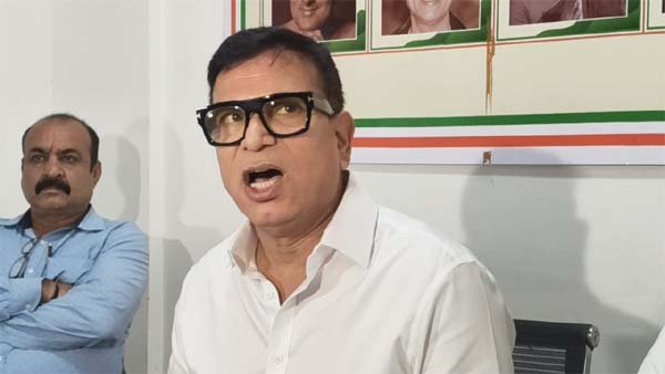 कांग्रेस की सलाह: उत्सव मनाने की जगह बाढ़ पीड़ितों और आपदा प्रभावितों की मदद करे भाजपा