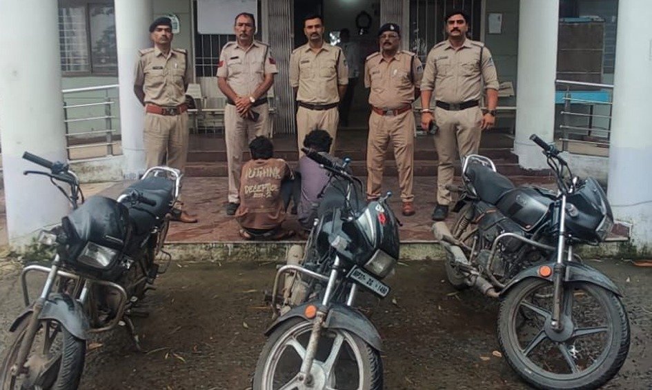 वाहन चोरों पर पुलिस ने कसा शिकंजा, तीन धराए