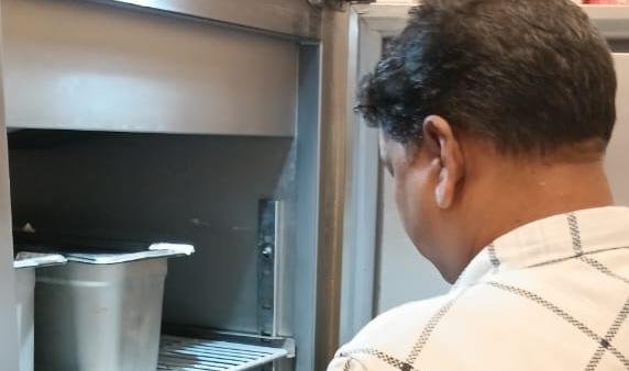 सडे आलू, 2 दिन पुरानी रोटी, आटा फ्रिज में मिला