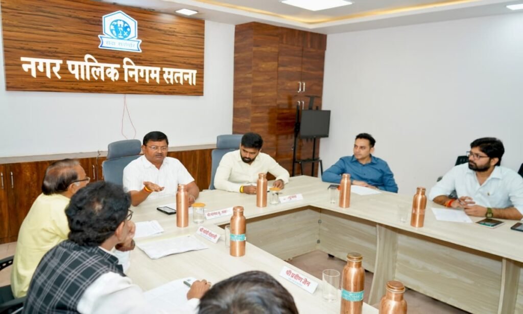निराश्रित पशुओं के आश्रय स्थल का निर्णय लेगी परिषद रैगांव रोड रेवरा में होना है निर्माण कार्य